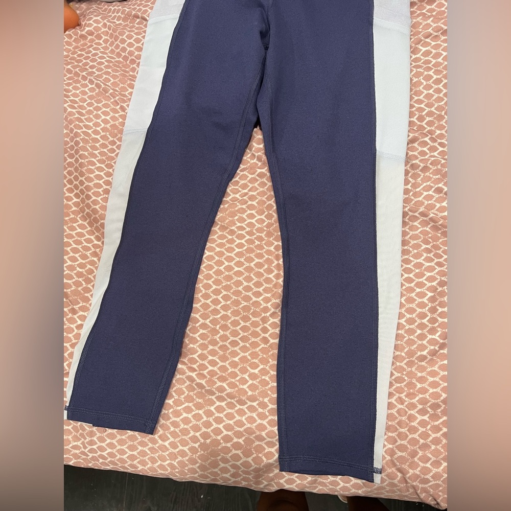 Fabletics tights - Picture 3 of 4